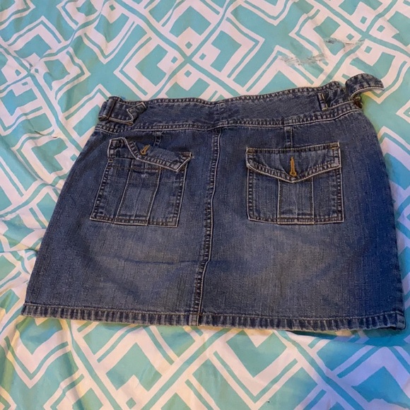 To big - Picture 2 of 2